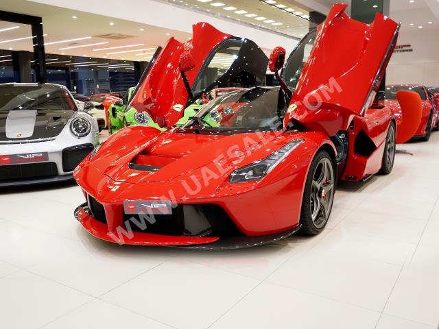 Ferrari - La Ferrari for sale in Dubai